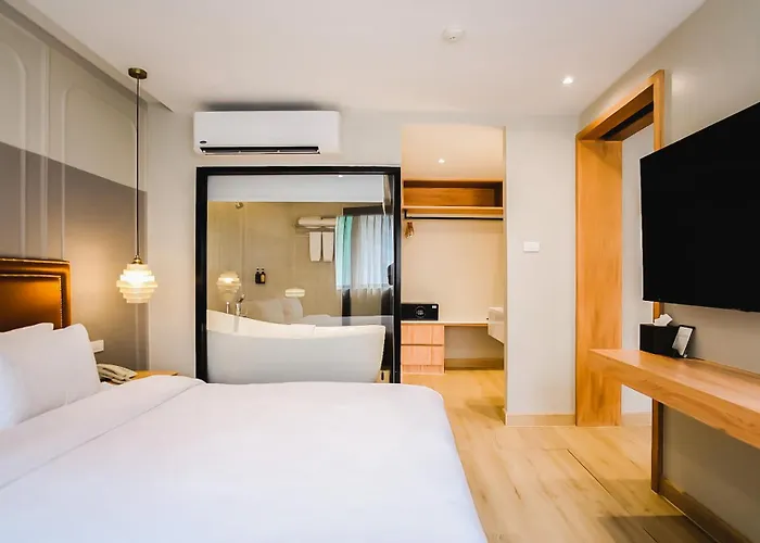Hotel Thee By Th District