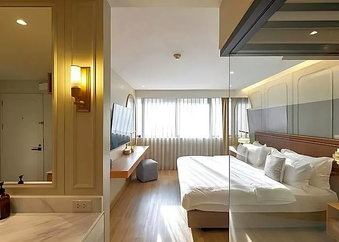 Thee By Th District Hotel
