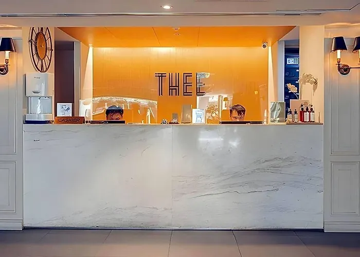 Thee By Th District Hotel